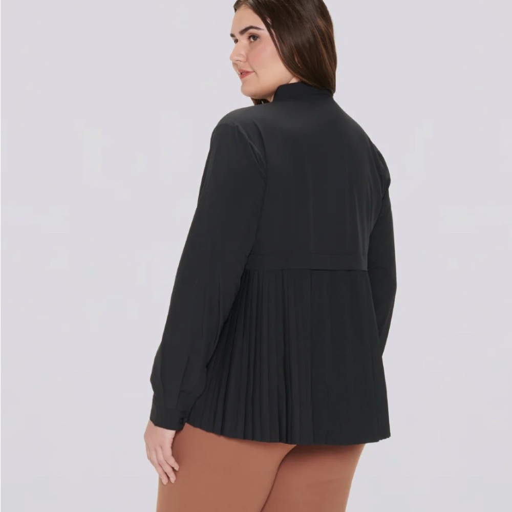 Cotidie Adeline Long Sleeve pleated back  Blouse XXL New with tags